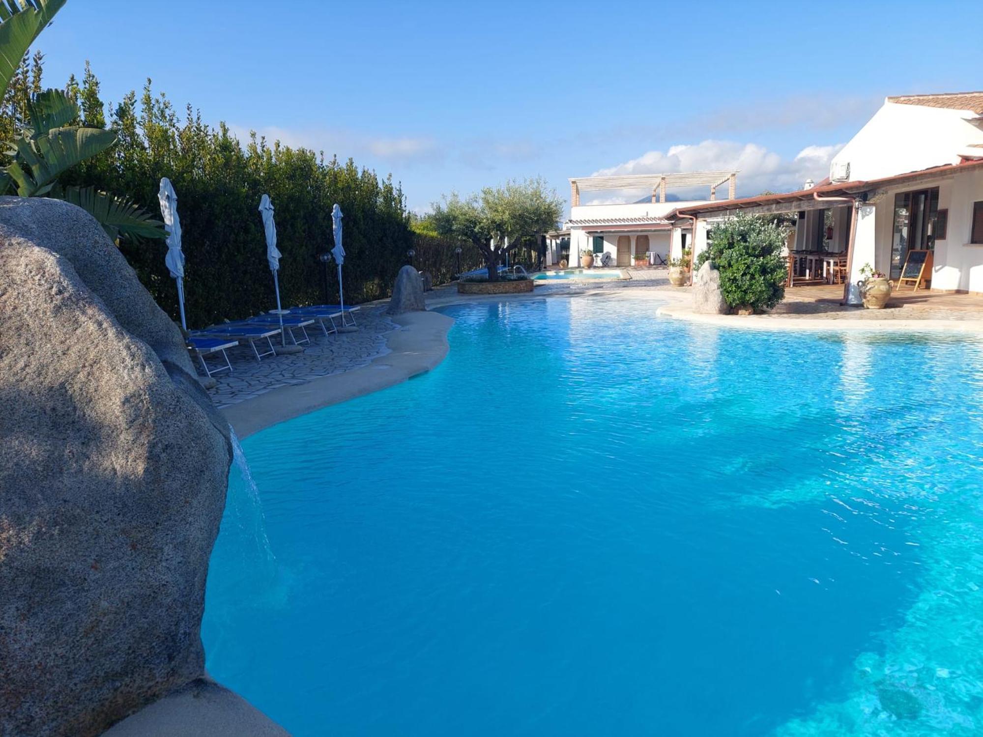 Sisula Country Hotel & Spa Orosei Kültér fotó